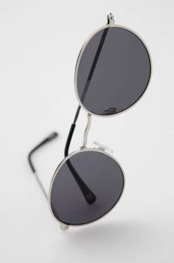 Γυναικεία Vans - Γυαλιά ηλίου ασημί 7 Γυναικεία Vans - Γυαλιά ηλίου ασημί -Vans Κατάστημα unnamed file 2490