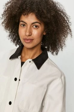 Γυναικεία Κοντά μπουφάν Μπουφάν Vans άσπρο -Vans Κατάστημα unnamed file 3399