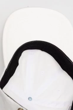 Γυναικεία Jockey Καπέλο Vans άσπρο 9 Γυναικεία Jockey Καπέλο Vans άσπρο -Vans Κατάστημα unnamed file 3419